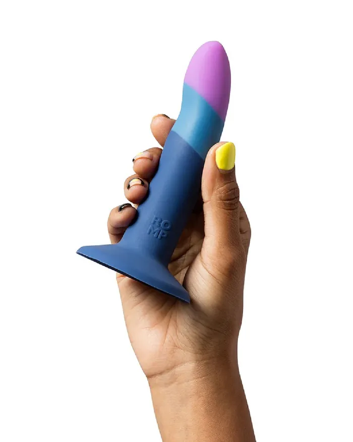 Female Sex Toys WOW Romp Piccolo First Time 5 Inch Silicone Dildo